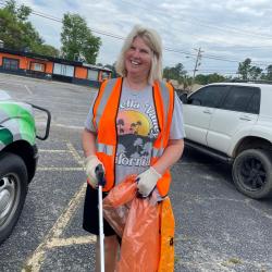 earth-day-cleanup-bobbi-bunch